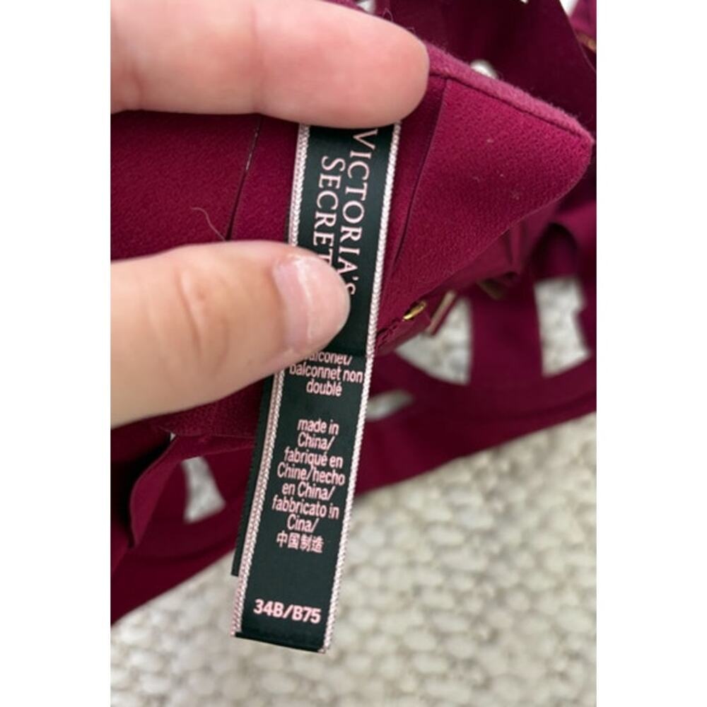 NWOT Victoria Secret Very Sexy Red Strappy Balconette Bra Size 34B - Picture 4 of 4